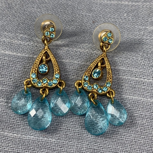 chandelier earrings light blue stone and crystal - Picture 3 of 4